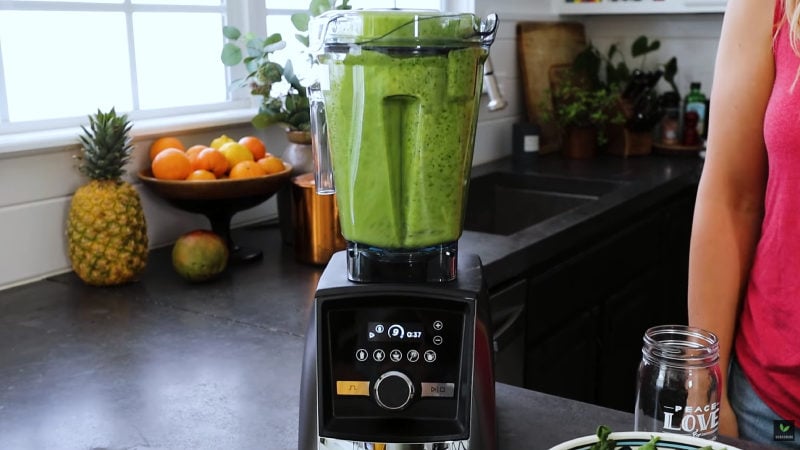 Vitamix A3500 and 5200's motor is powerful enough to handle even hard ingredients to produce high-quality blends