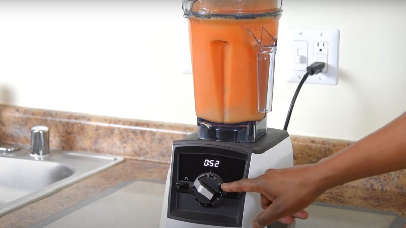 We can set time on Vitamix A2300 so we need to turn off the blender manually.