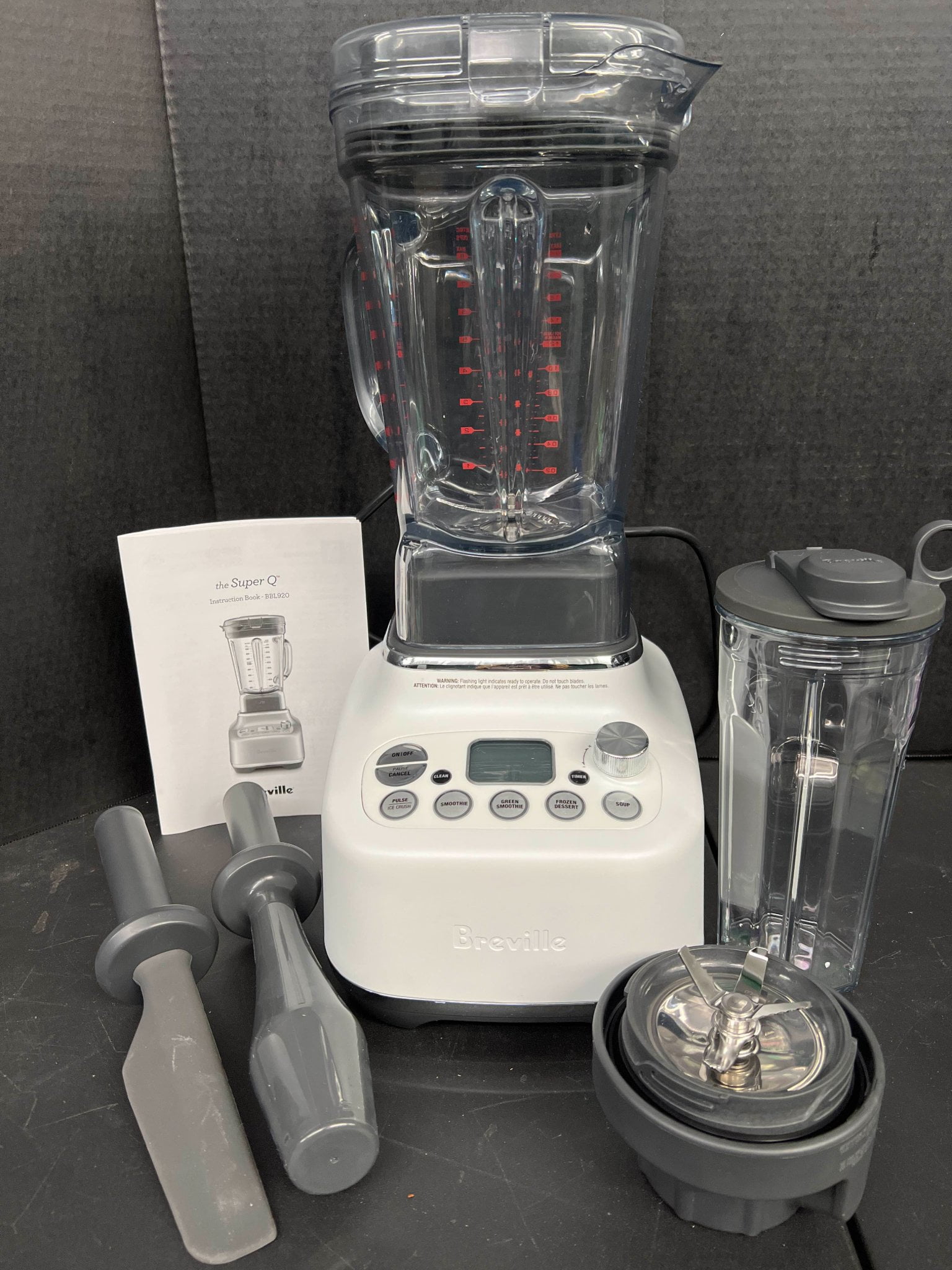 Breville Super Q comes with many accessories