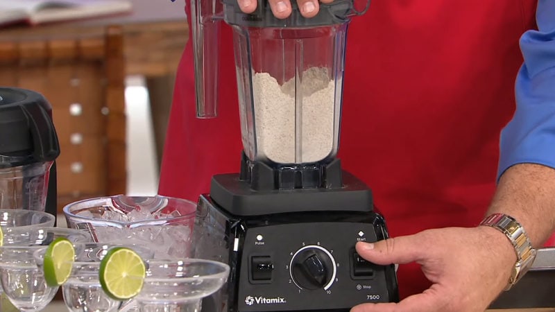 Both Vitamix Pro 750 and Vitamix 7500 have 10 variable speed control and pulse mode