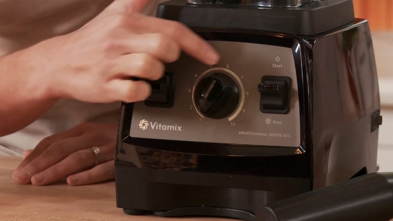 Variable speed control and pulse mode on the Vitamix 300